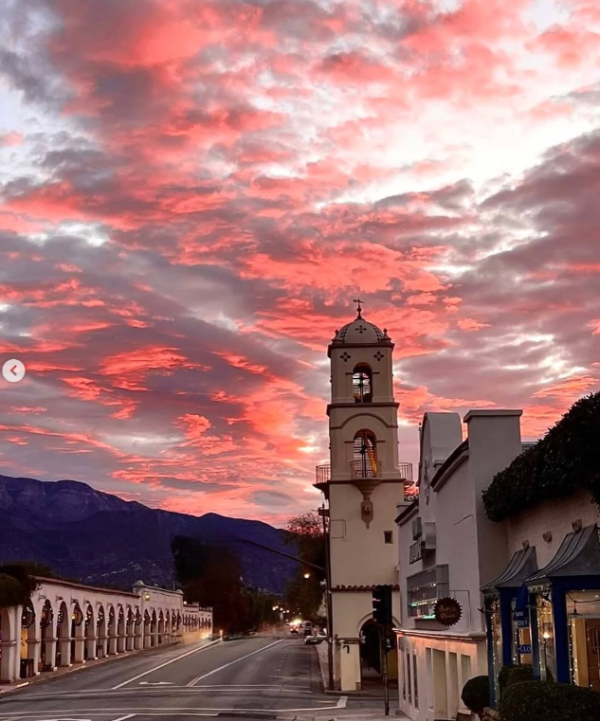 Pink moment sunset in shangri-la Ojai