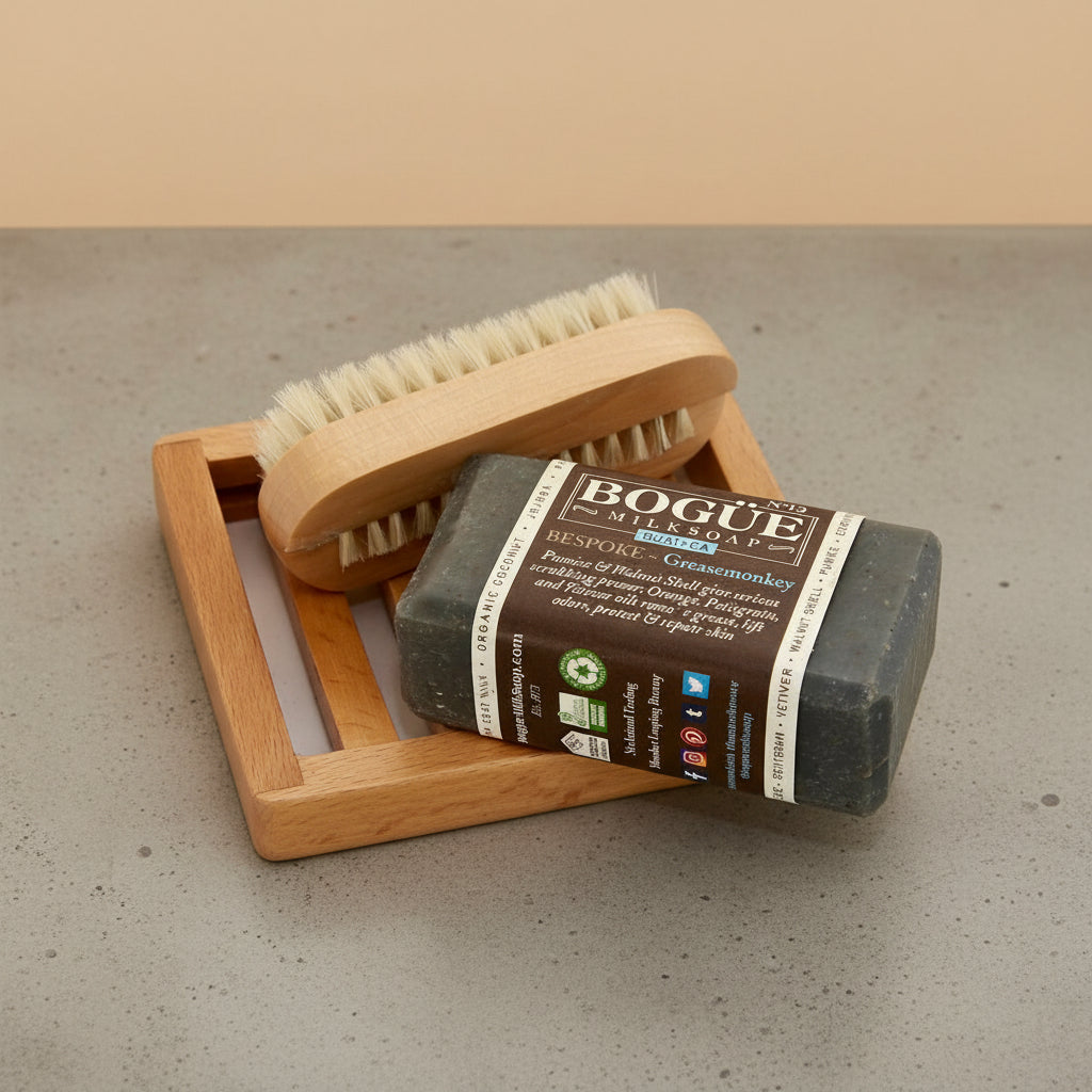super scrubbing grease removing soap giftset with nail scrubber and tray